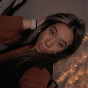 Meet your Posher, Kayla